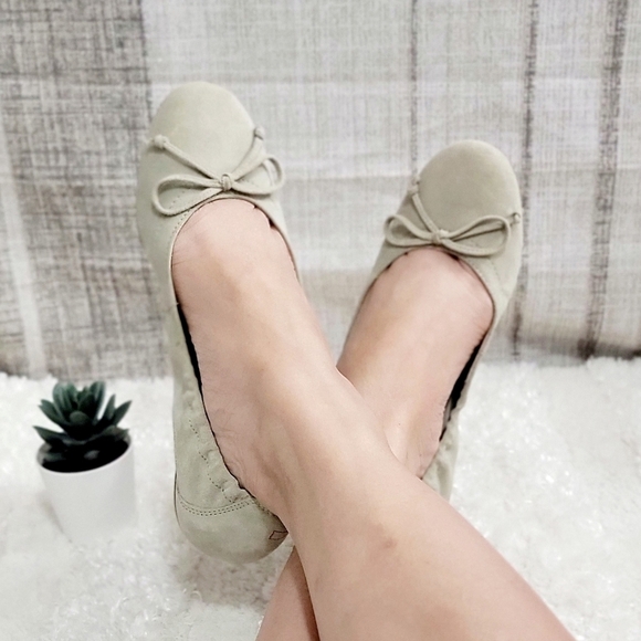 💙Hogl Austria Velvet Flat Womens Shoes - Picture 2 of 13